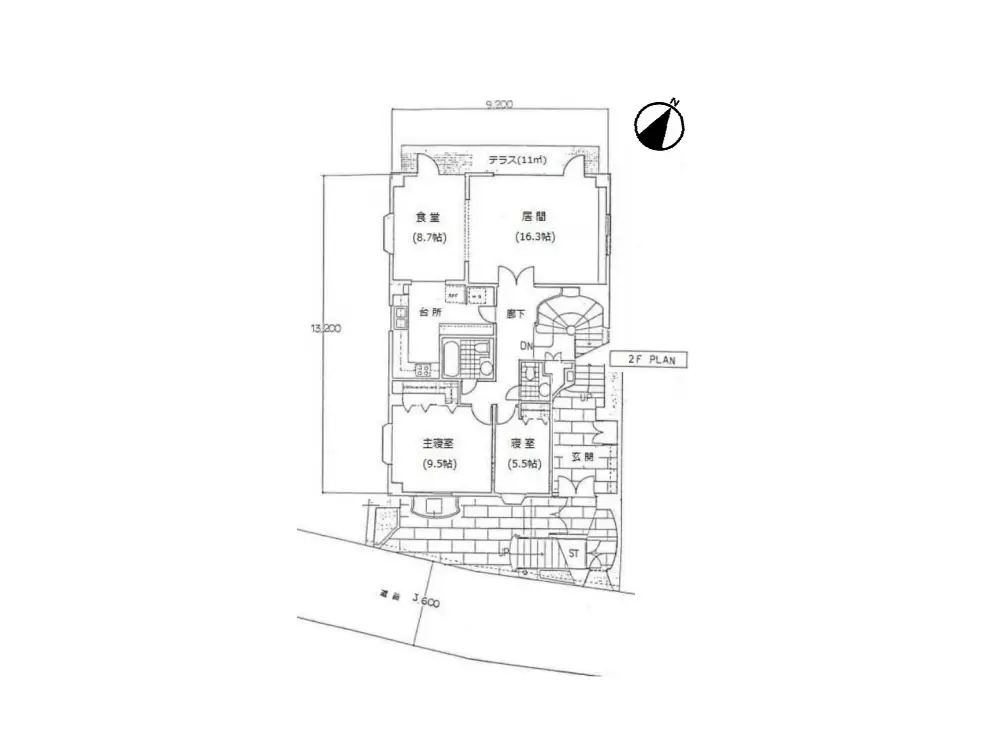 二階建ての家の間取り図、詳細な寸法と部屋の用途が記載された建築設計図