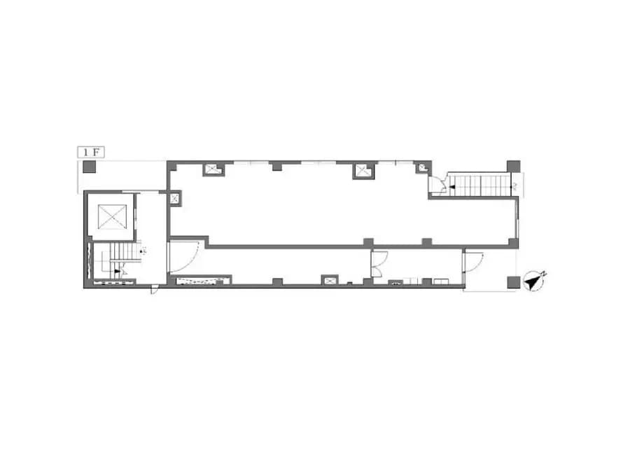 一階建ての家の間取り図、リビングルーム、キッチン、バスルームが確認できる設計図
