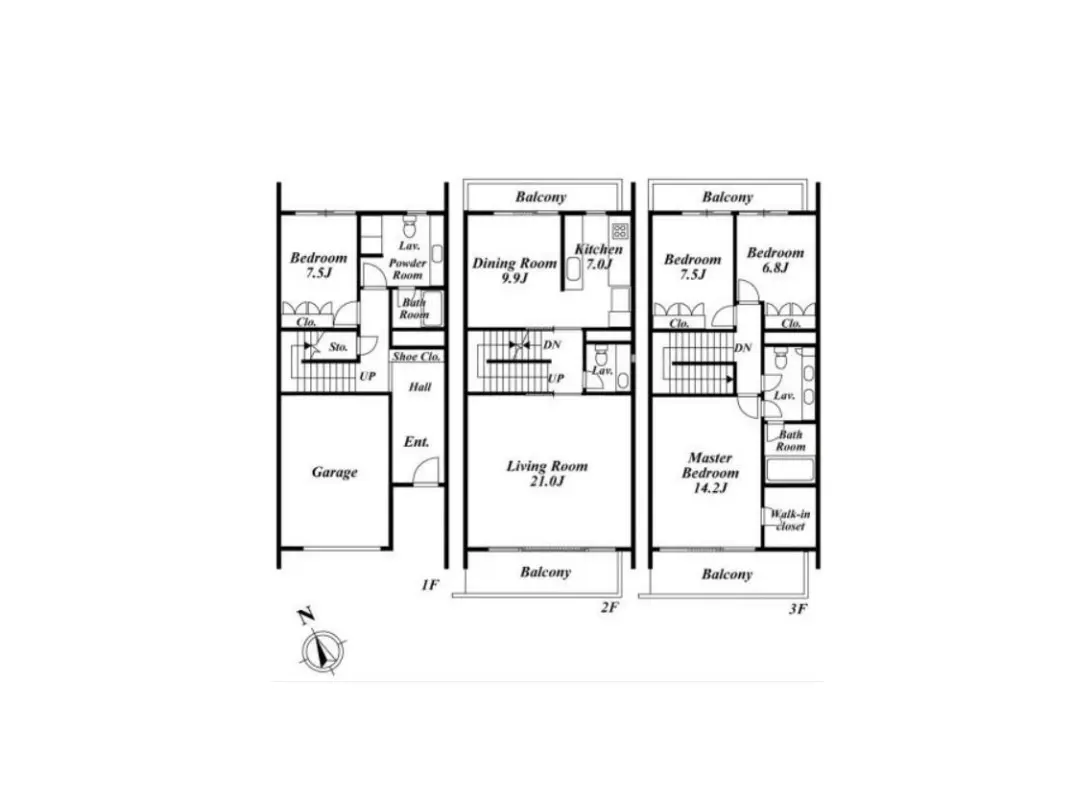 3階建ての家の間取り図、各部屋のサイズと配置、バルコニー付き