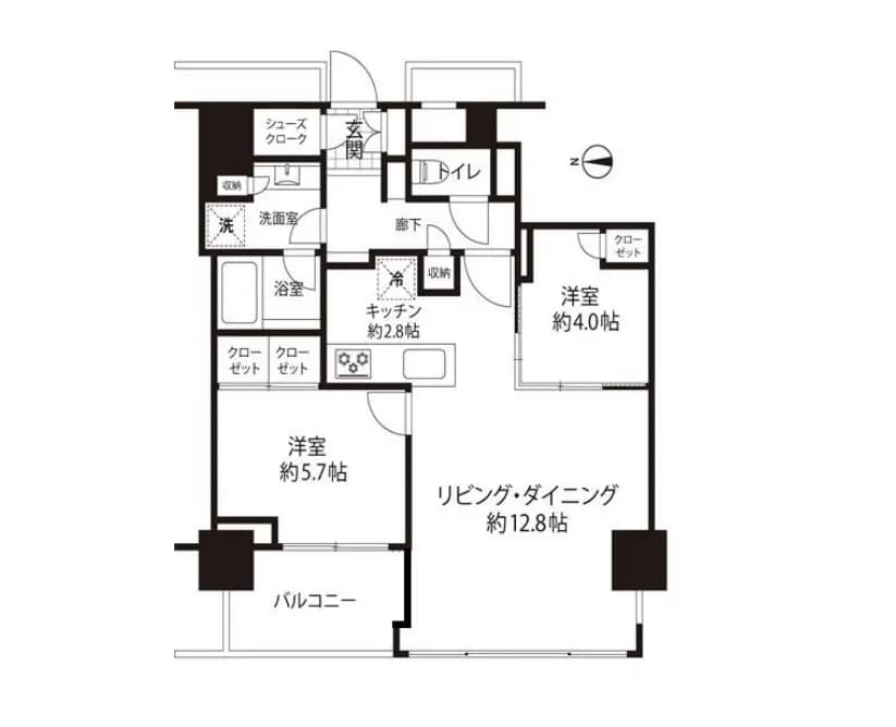 - 2LDKの間取り図、リビング・ダイニング約12.8帖、洋室約5.7帖と約4.0帖、キッチン約2.8帖、バルコニー付きのレイアウト