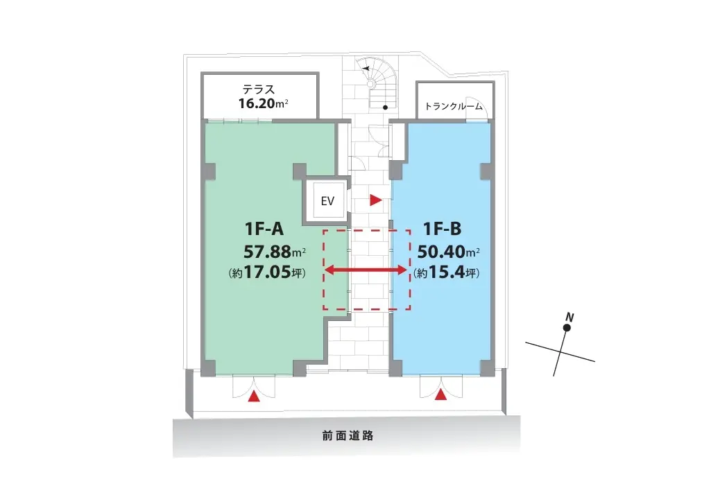 - 1階の間取り図、部屋の用途や面積を示す詳細、EVとトランクルーム、テラスのサイズを含む設計図