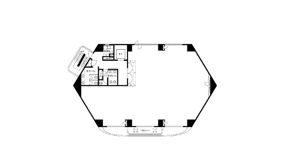 - 八角形の間取り図、キッチン、リビング、浴室、洗面所、トイレが配置され、階段とエレベーターの位置も示されている