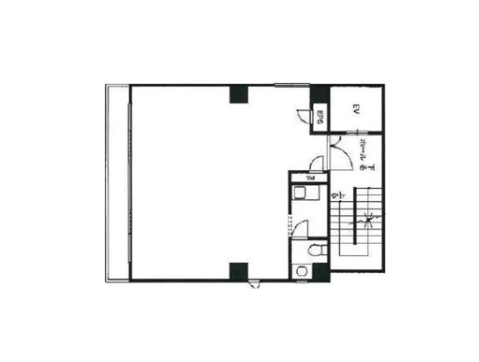 - 住宅の間取り図、リビング、キッチン、バスルーム、階段の配置が示されているデザイン