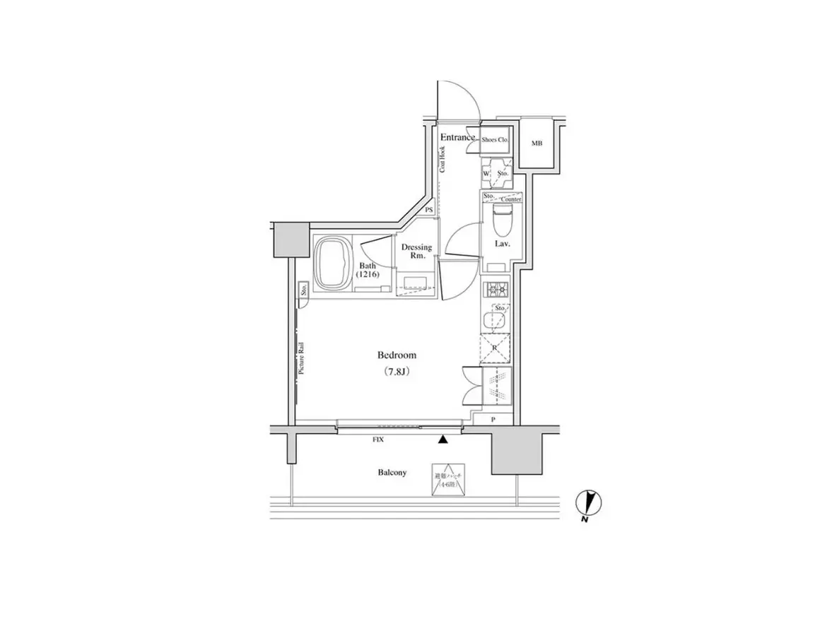 - 各部屋のレイアウトを示した住宅の間取り図、寝室、バスルーム、エントランス、バルコニーを含む詳細な設計図