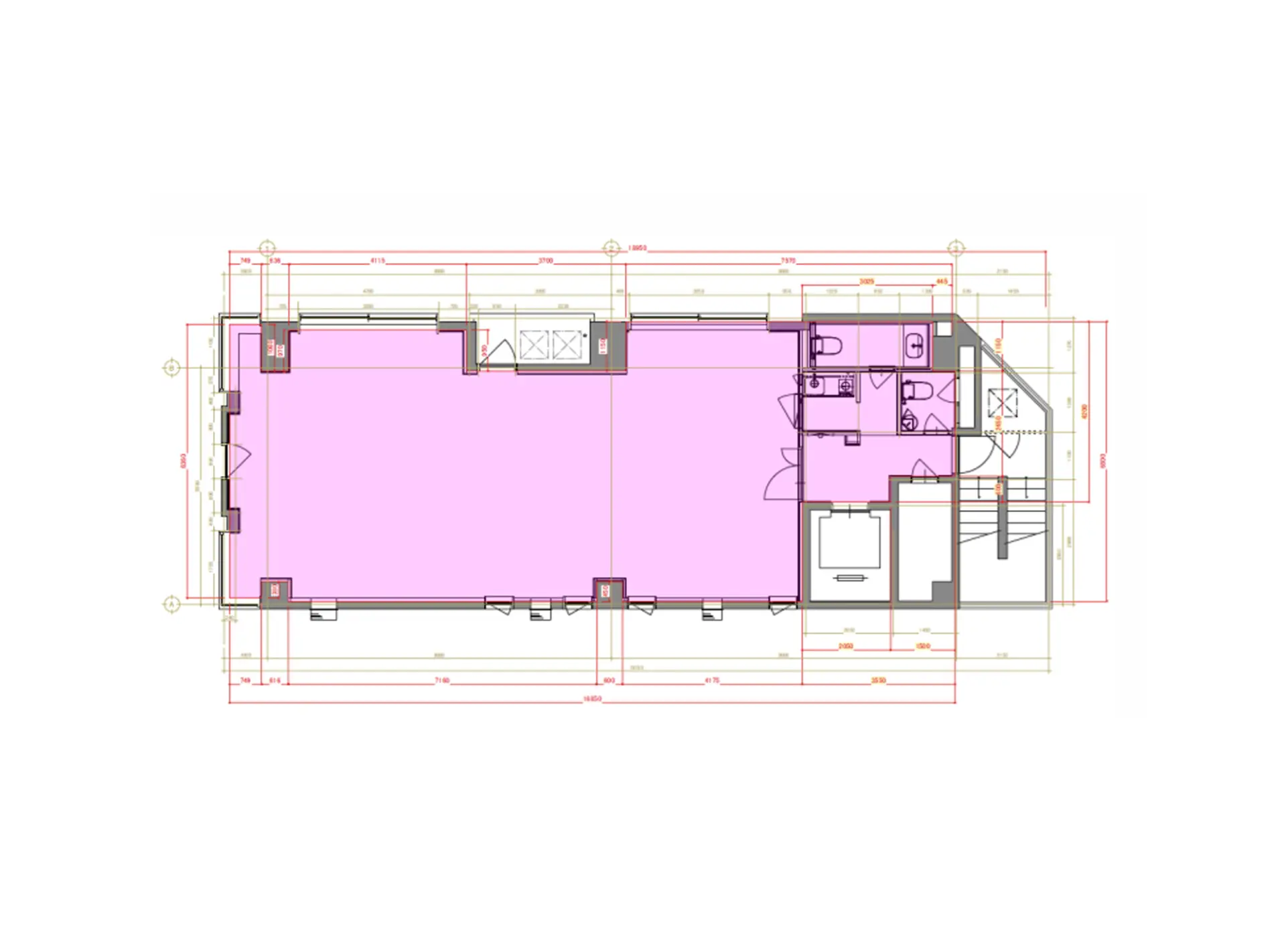 - 住宅の平面図、リビング・ダイニングルーム、キッチン、浴室、階段が配置された間取り図