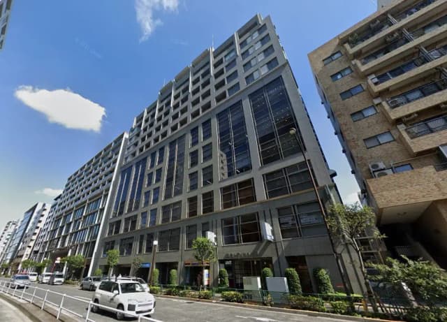 モダンなデザインの都市型マンション外観