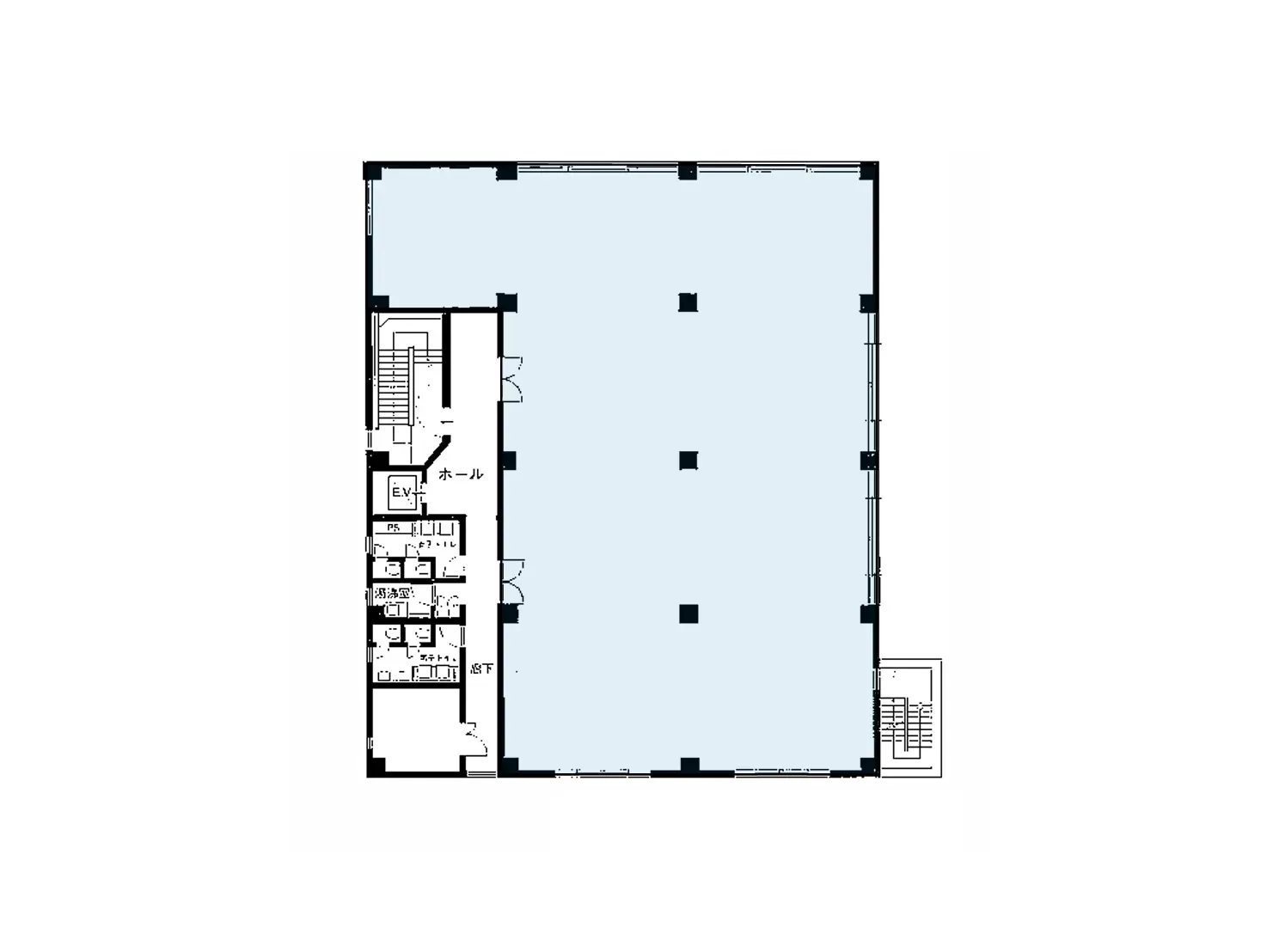 - オフィスビルのフロアプラン、エレベーターとホール、部屋の配置が示された設計図