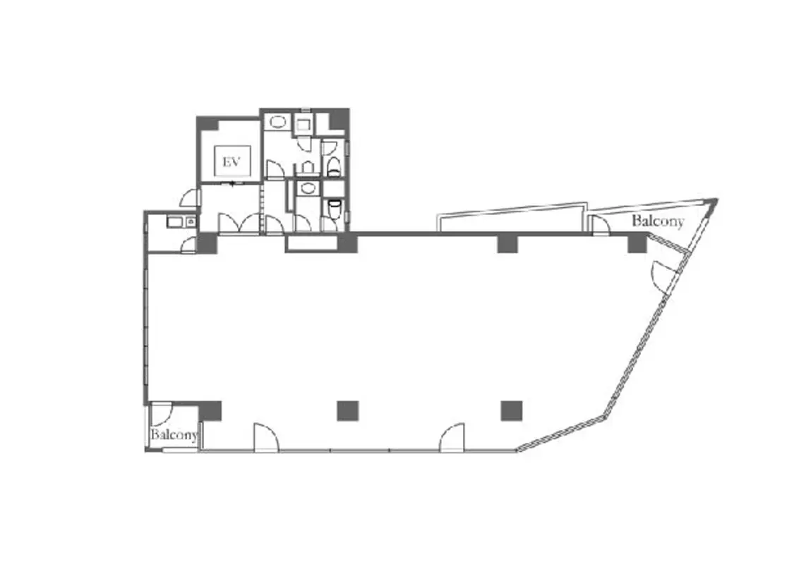- 住宅の間取り図、エレベーターやバルコニーの位置、部屋の配置が示された図面
