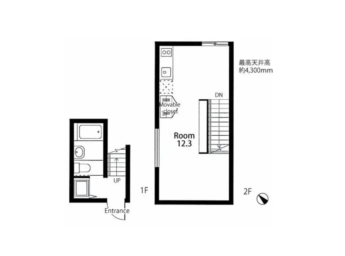 - 1階と2階の間取り図、浴室とトイレを含む家の部屋の配置、可動式クローゼットを備えた広さ12.3帖の部屋と階段の位置を示す設計図